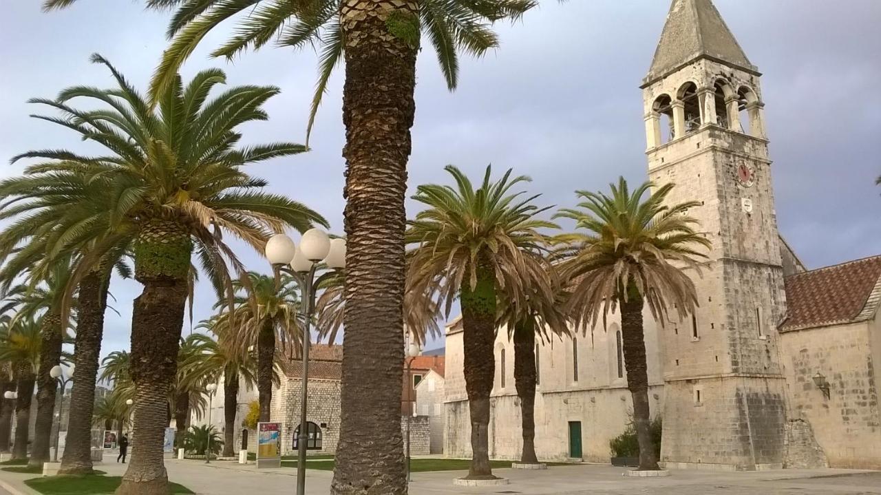 Kiwi Lejlighed Trogir Eksteriør billede