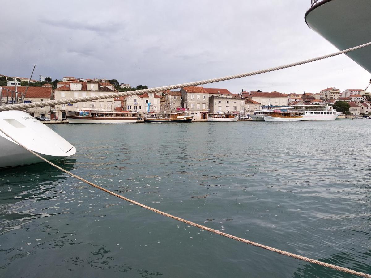 Kiwi Lejlighed Trogir Eksteriør billede